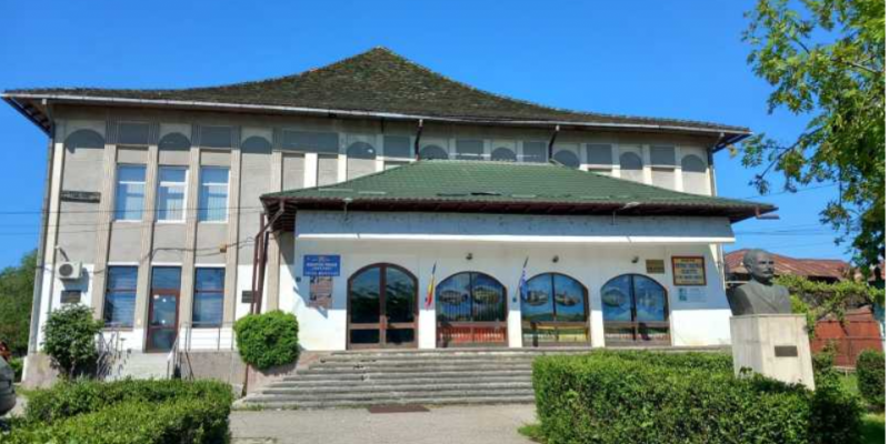 BIBLIOTECA AZI/ Argeș: Biblioteca-muzeu de la Domnești, înființată în 1878, reperul cultural al unei comunități mândre de trecutul ei