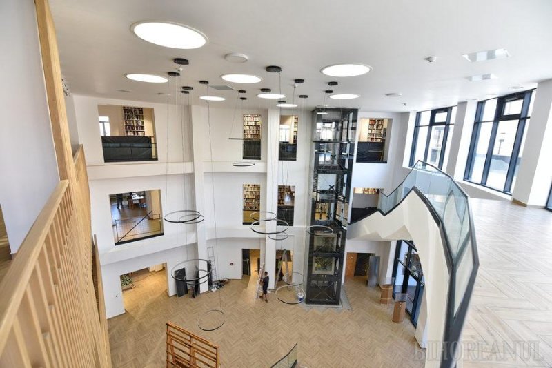 Biblioteca „Gheorghe Șincai” din Oradea se redeschide pe 2 septembrie cu o nouă înfățișare și servicii moderne